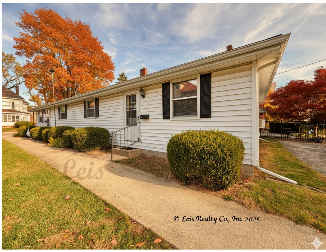 321 1/2 W. 4th St. - 2